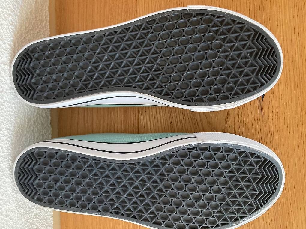 Scarpe da donna: NEUE Sneaker Stoff Türkis, Grösse 40 – Nuovo e nell'imballaggio originale da Rudolfstetten venduto da Wintertraum 1