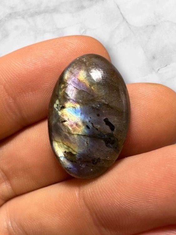 Minerali & Pietre curative: Labradorit Cabochon wunderschön mehrfarbig , 25ct – Nuovo e nell'imballaggio originale da Männedorf venduto da cab_cb8m 1