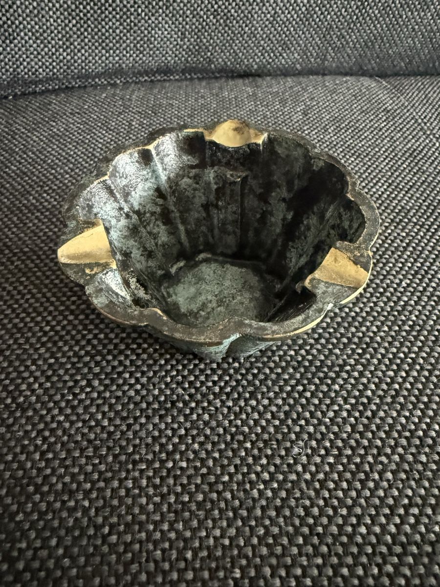 Portacenere: Bronze Aschenbecher schön patiniert 1950er – Usato da Buchs SG venduto da and_d8tp