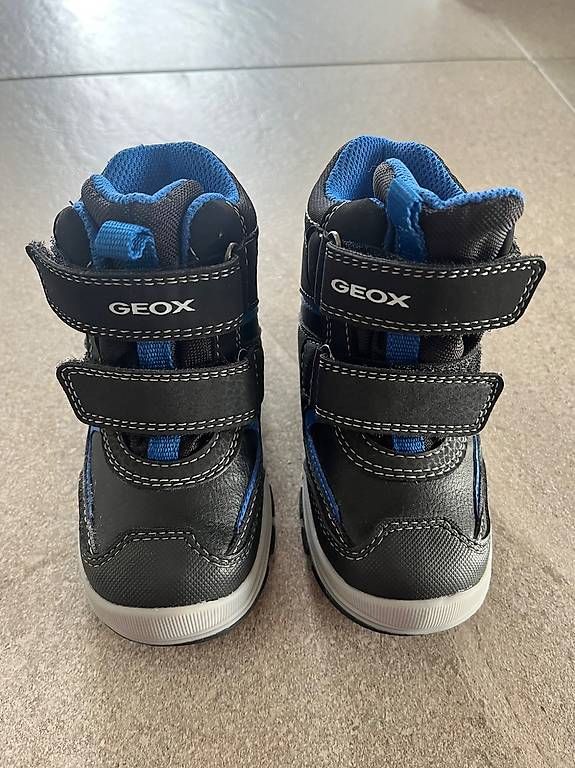 Geox Scarpe per ragazzi: GEOX Winterschuhe, NEU, Grösse 23 – Nuovo (secondo la descrizione) da St-Prex venduto da buc_y6n7