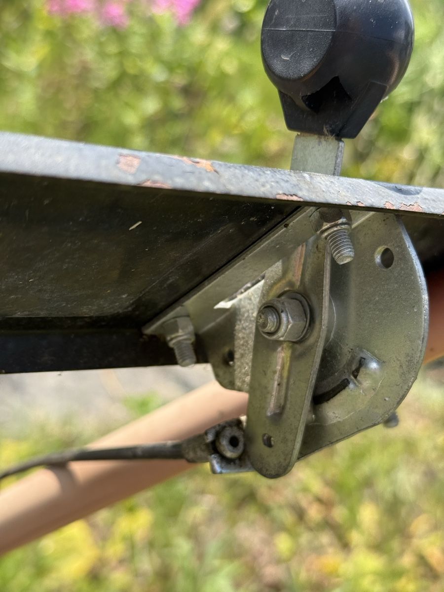 Toutes les machines: Motormäher  Briggs & Stratton 3.5PS  – D'occasion à Kollbrunn par Yolk. 2