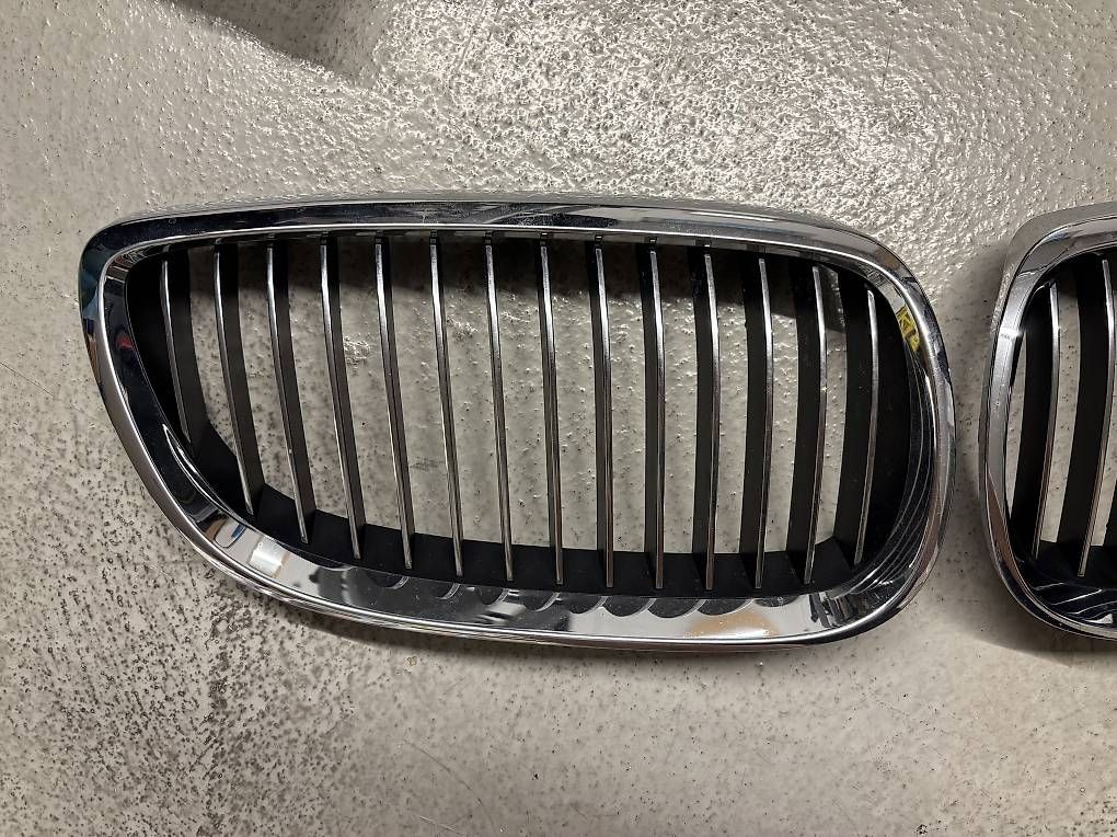 BMW Tutti pezzi di ricambio auto: BMW E92 Nieren original – Usato da Würenlos venduto da Daveness 2