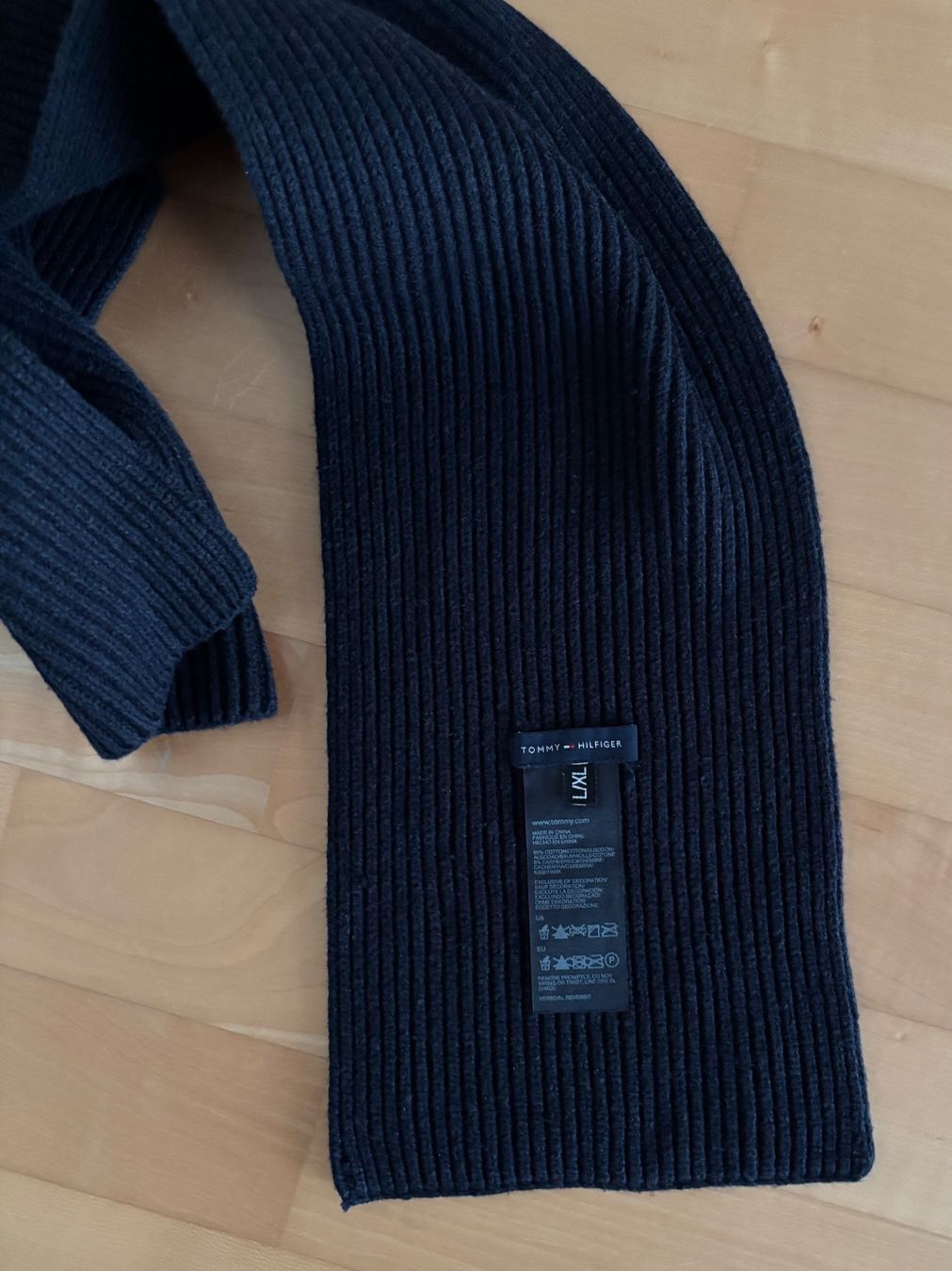 Tommy Hilfiger Foulards & écharpes: Winterschal Tommy Hilfiger – D'occasion à Winterberg ZH par vanilleinspiration 2