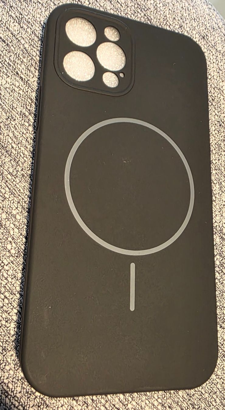Coques & Protection écran: iPhone 12 pro Case Schwarz + Panzerglas – Neuf avec emballage d'origine à Einsiedeln par ssolli5511