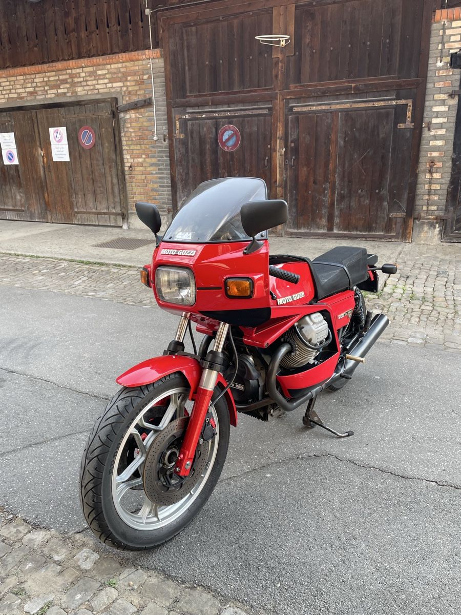 Strada: Moto Guzzi Le Mans 2 – Usato da Laupen BE venduto da Perigoso