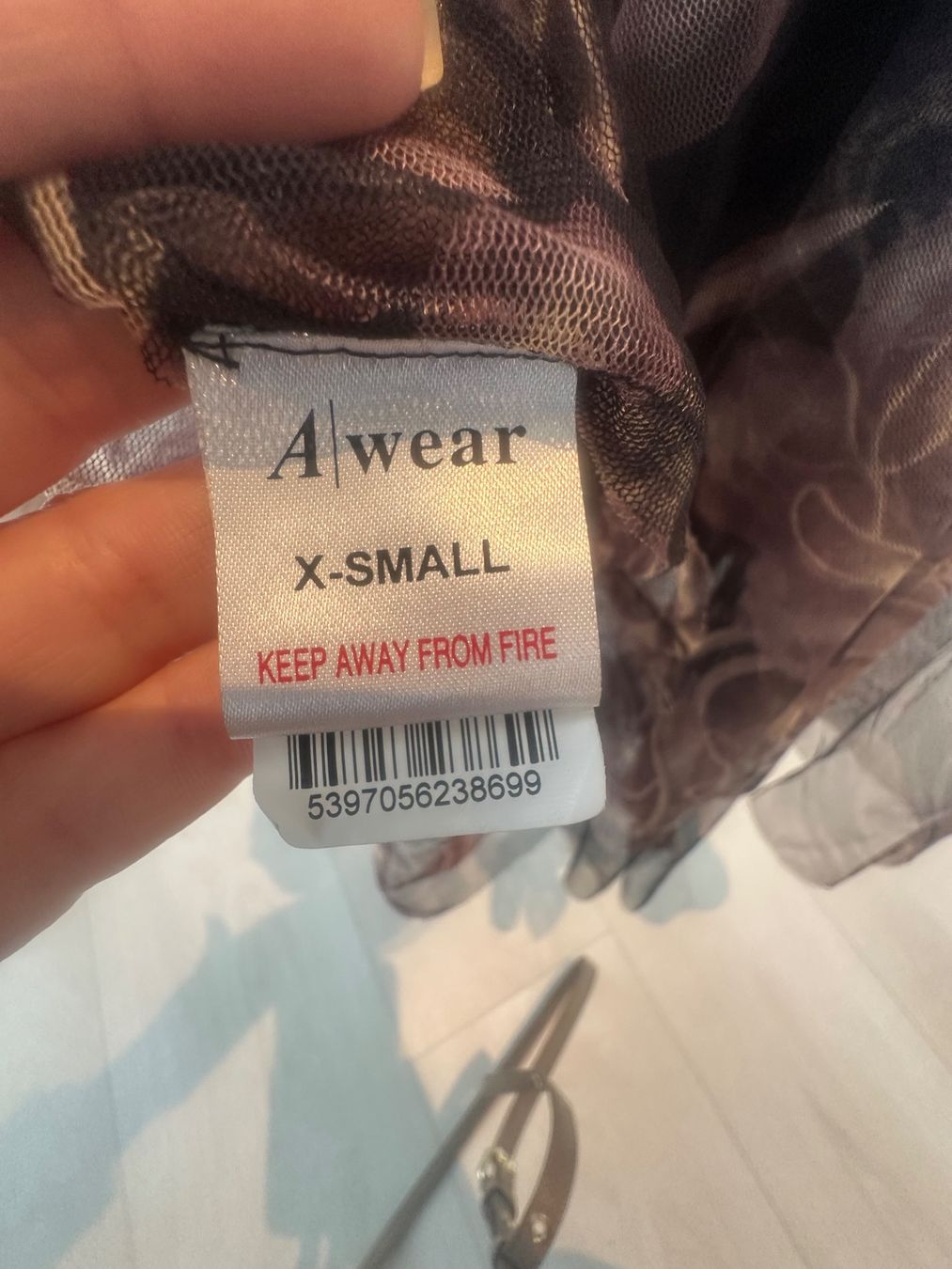 Asos Robes: Wunderschönes  Kleid, XS Neu – Neuf avec emballage d'origine à Bremgarten AG par jiom 7