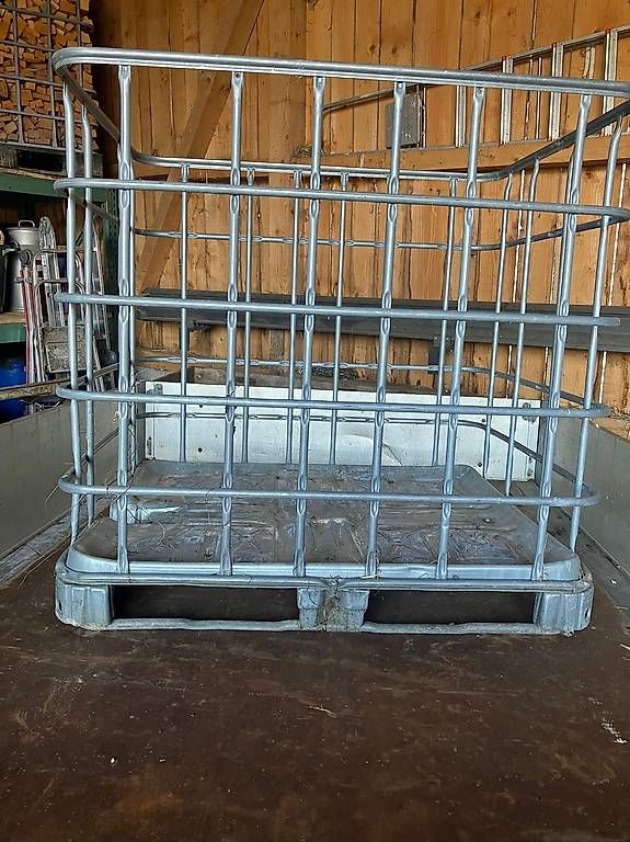 Pallets: Palette avec rehausse en fer – Usato da Soubey venduto da juliaeva