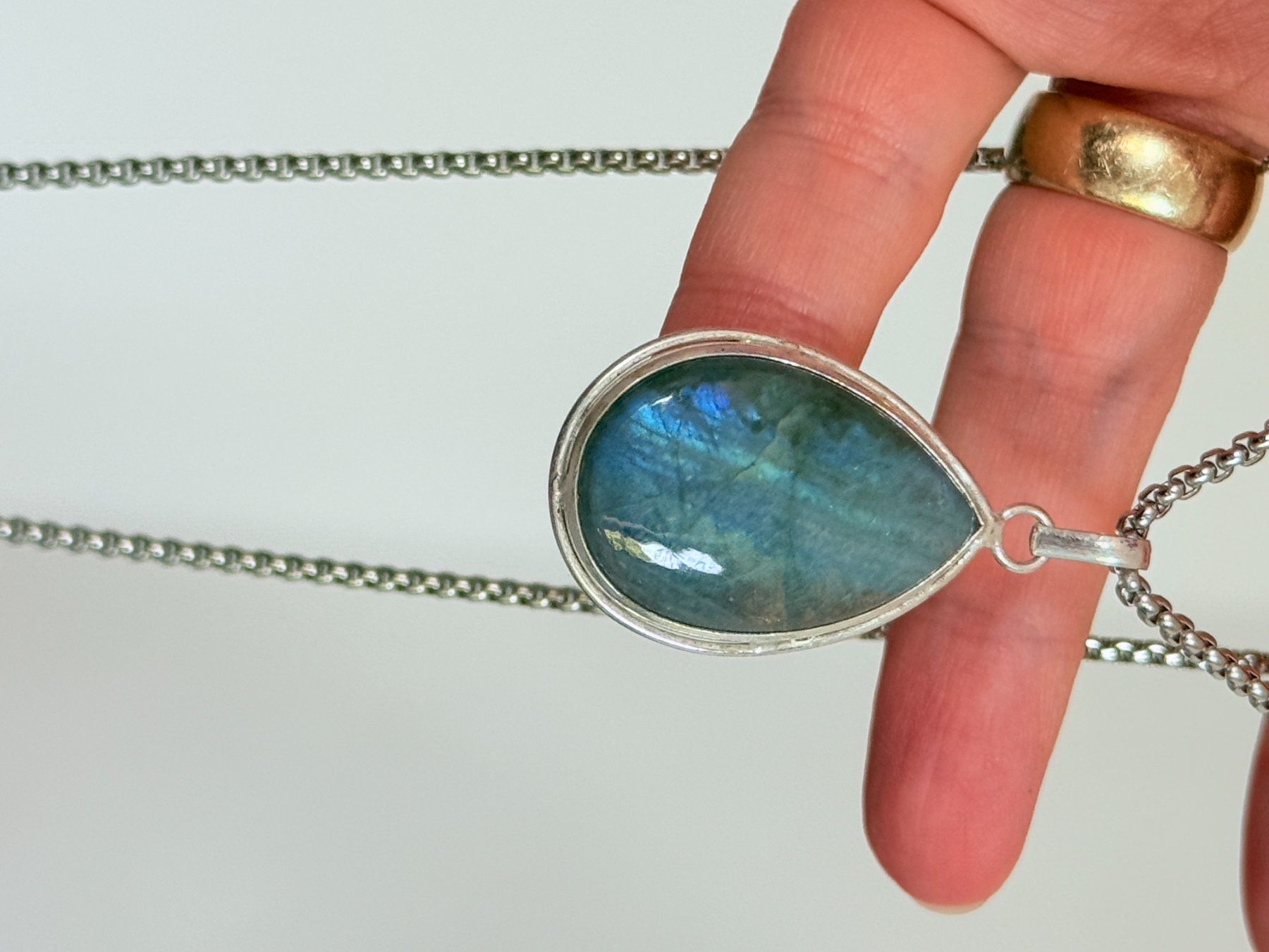 Colliers: Collier labradorite, élégant et tendance ✨ – Neuf avec emballage d'origine à Genève par AWWA 7