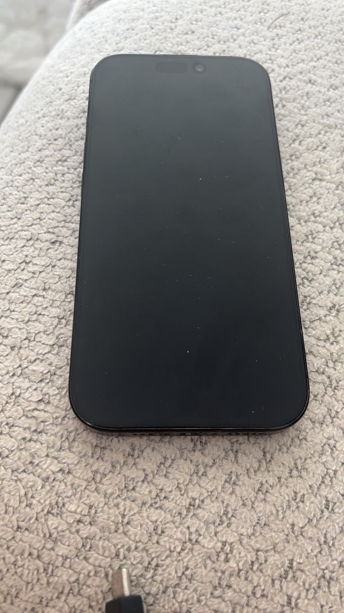Apple Handys / Smartphones: iPhone 16 Pro – Neu (gemäss Beschreibung) aus La Ferrière von loa_hr86 1