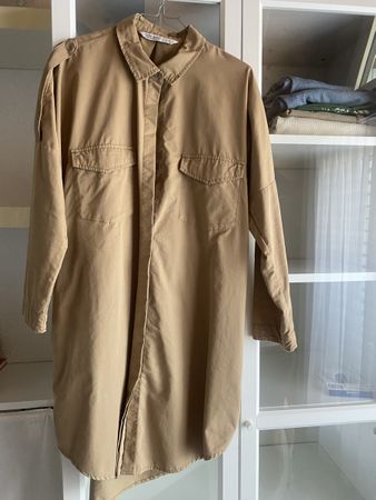 Zara Hemdbluse Khaki, Gr. M – Perfekt für den Herbst!
