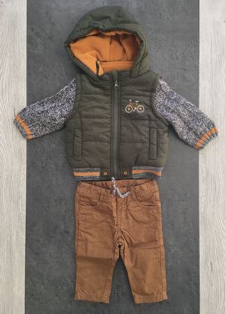 Ensemble veste et pantalon 6 mois