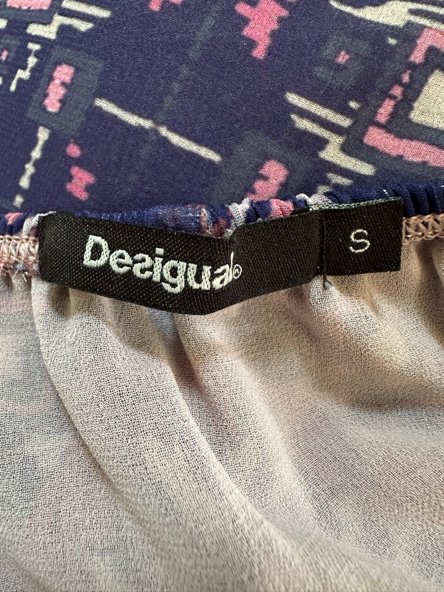 Desigual Top: Haut Desigual Multicolore Taille S bon état – Nuovo (secondo la descrizione) da Châtelaine venduto da Alexandra.jankowski 3