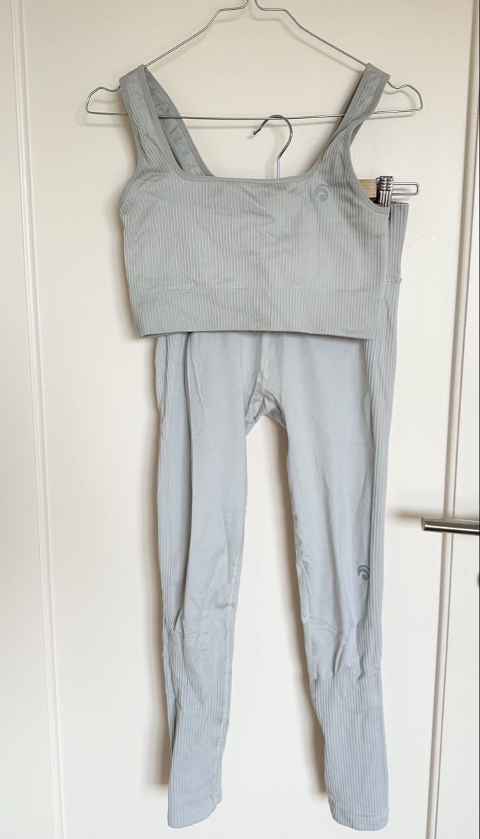 Oceansapart Lotti di vestiti: Ocean’s Apart sport set  – Usato da Orvin venduto da mboder