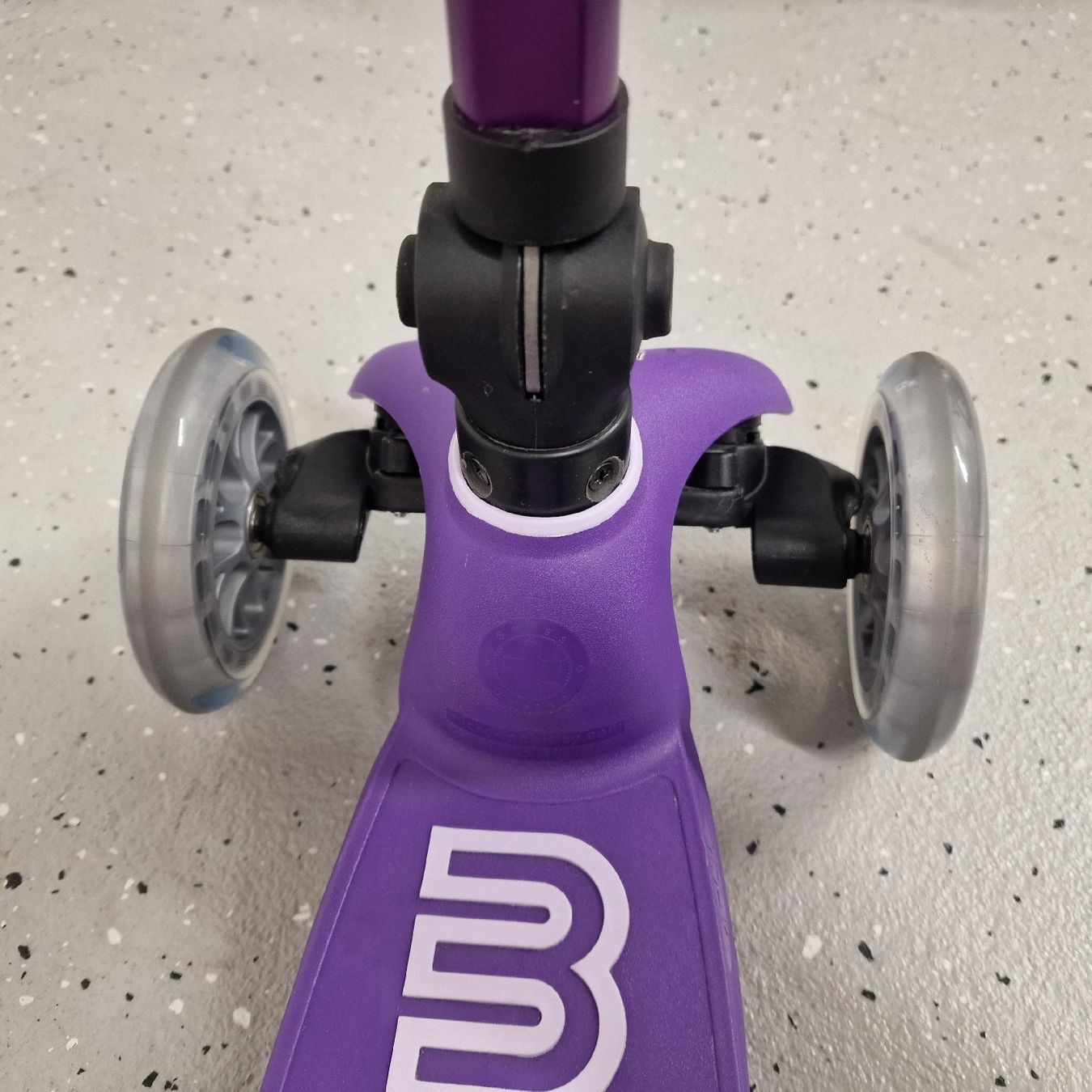 Micro Kickboard: Original Micro Mini Scooter in Violett – Usato da Cham venduto da bea_8ng8 5