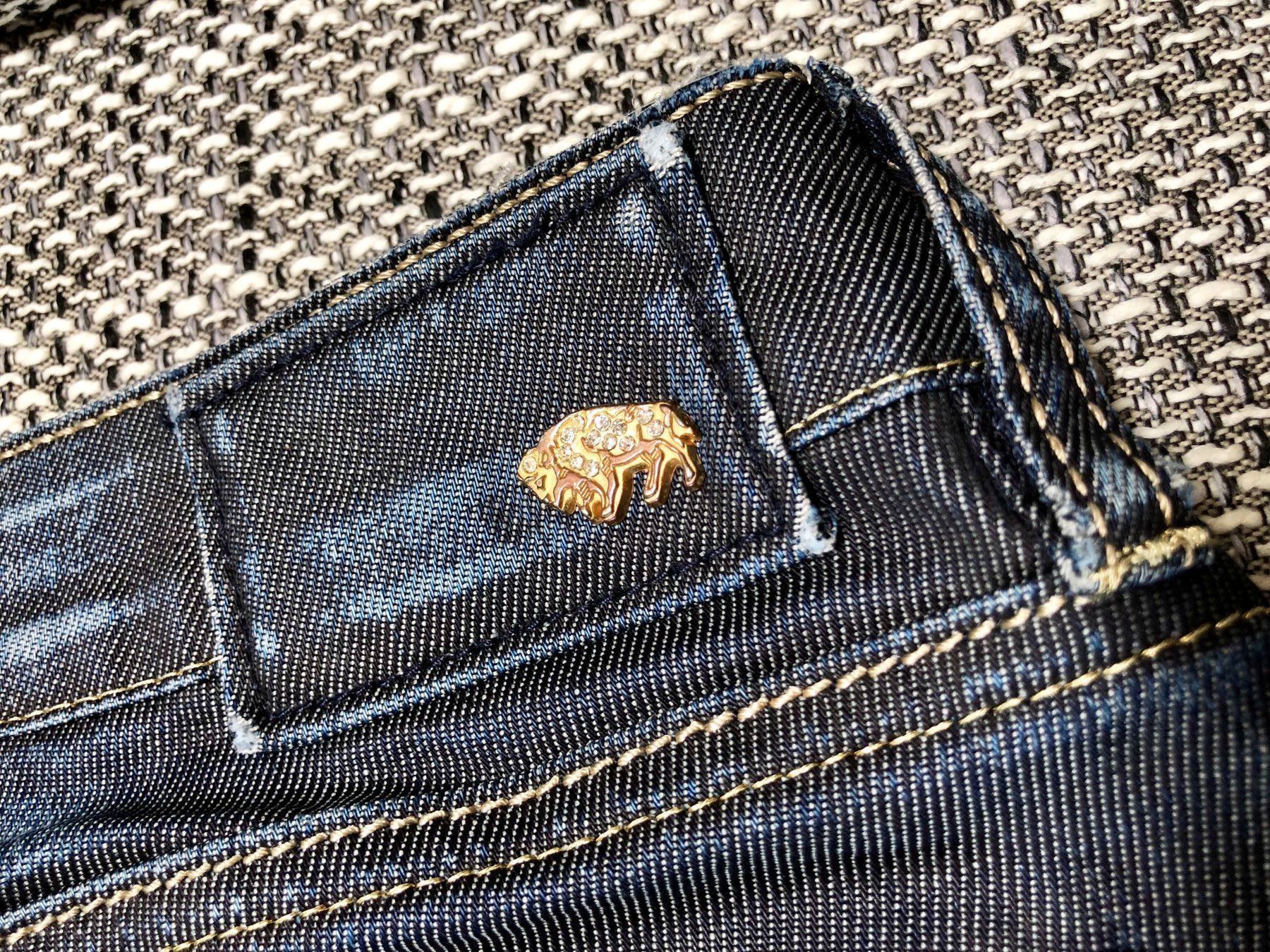 Jeans: spezielle Jeans von Buffalo David Bitton – Gebraucht aus Gommiswald von Aloha.Spirit 3