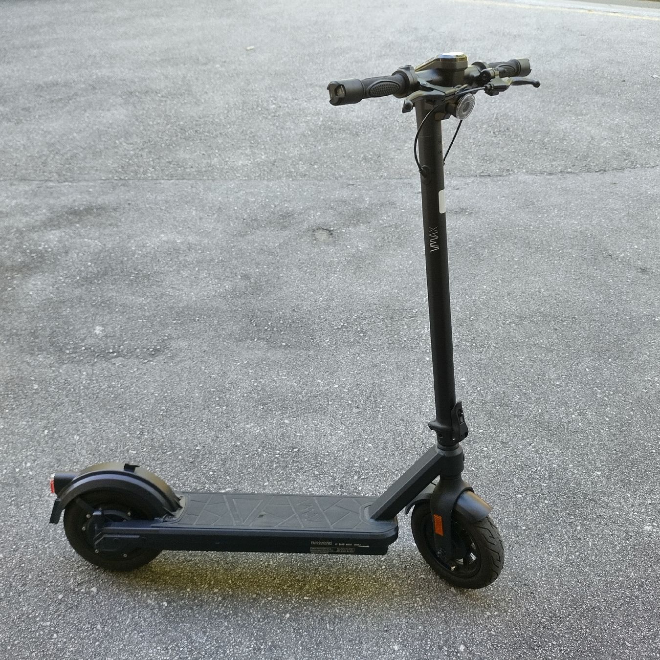 VMAX Kickboard: Trottinette électrique VMAX Pro ST-B ,avec chargeur – Usato da Sion venduto da jep_mp5q