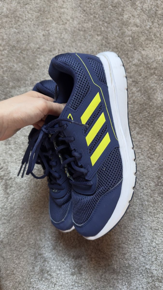 Adidas Herrenschuhe: Adidas baskets homme taille 42 bleu – Gebraucht aus Vuippens von Anna_as 8