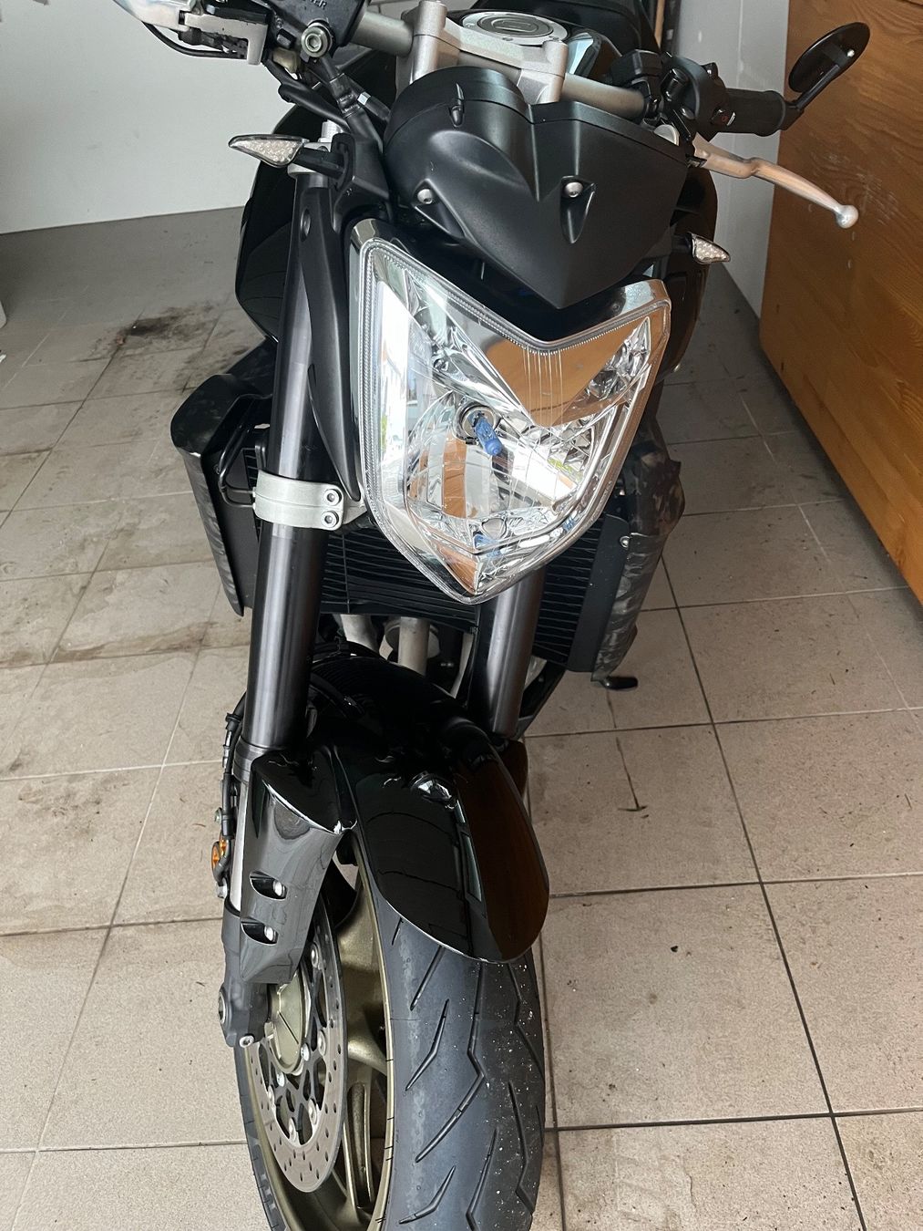Yamaha Strada: Yamaha FZ1 N – Usato da Jonschwil venduto da claine 1