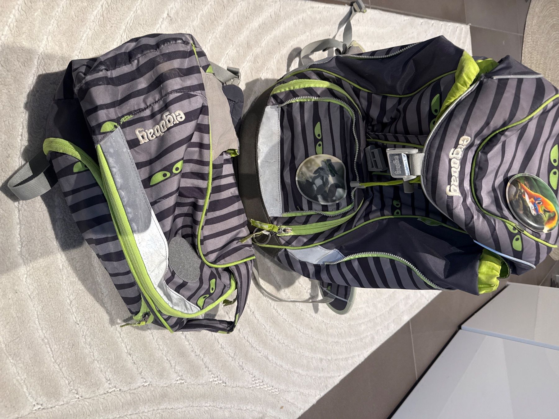 Ergobag Zaini: Sac d'école Ergobag, rayures gris et vert, en bon état – Usato da Hombrechtikon venduto da Limeandco 6
