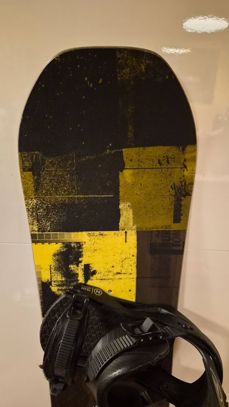 Burton Board: Burton Snowboard 145cm inkl. Bindung – Usato da Oberrieden venduto da Raja011 1