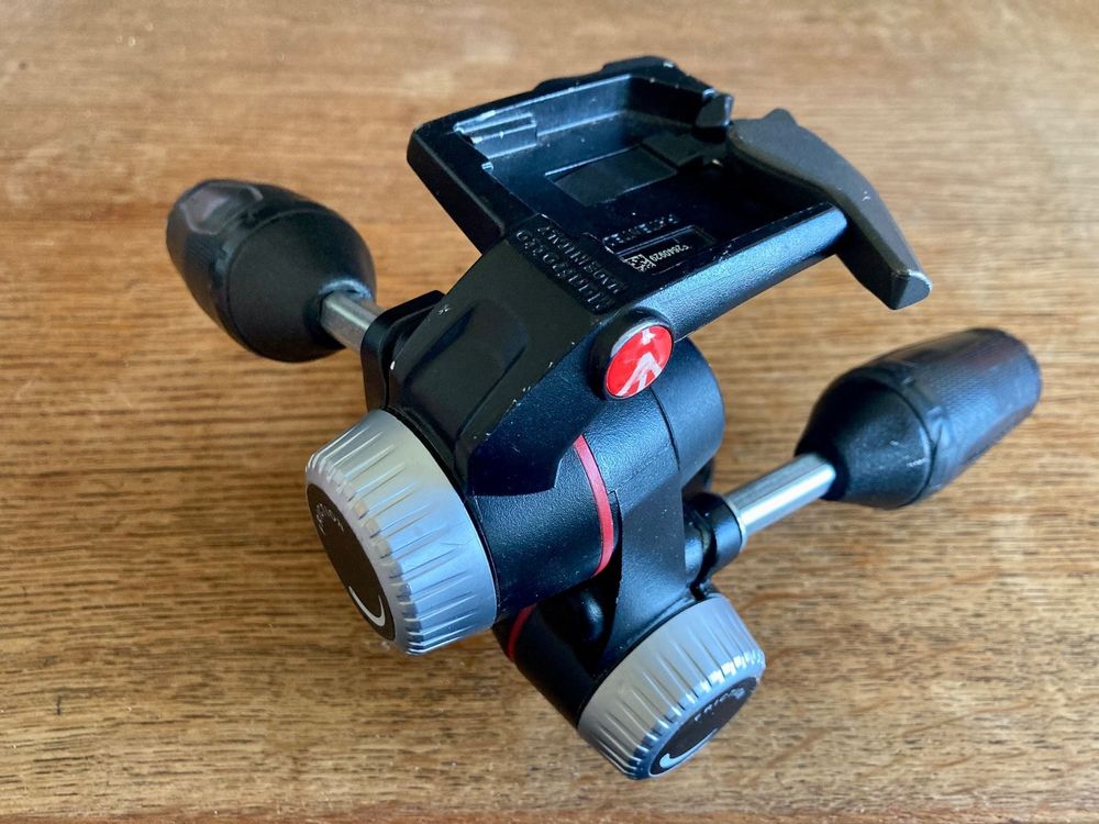 Manfrotto Stativkopf MH804-3W (Neu (gemäss Beschreibung)) in Therwil