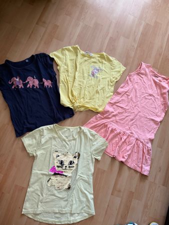 Mädchen Kleider-Set Grösse 122/128, 4-teilig