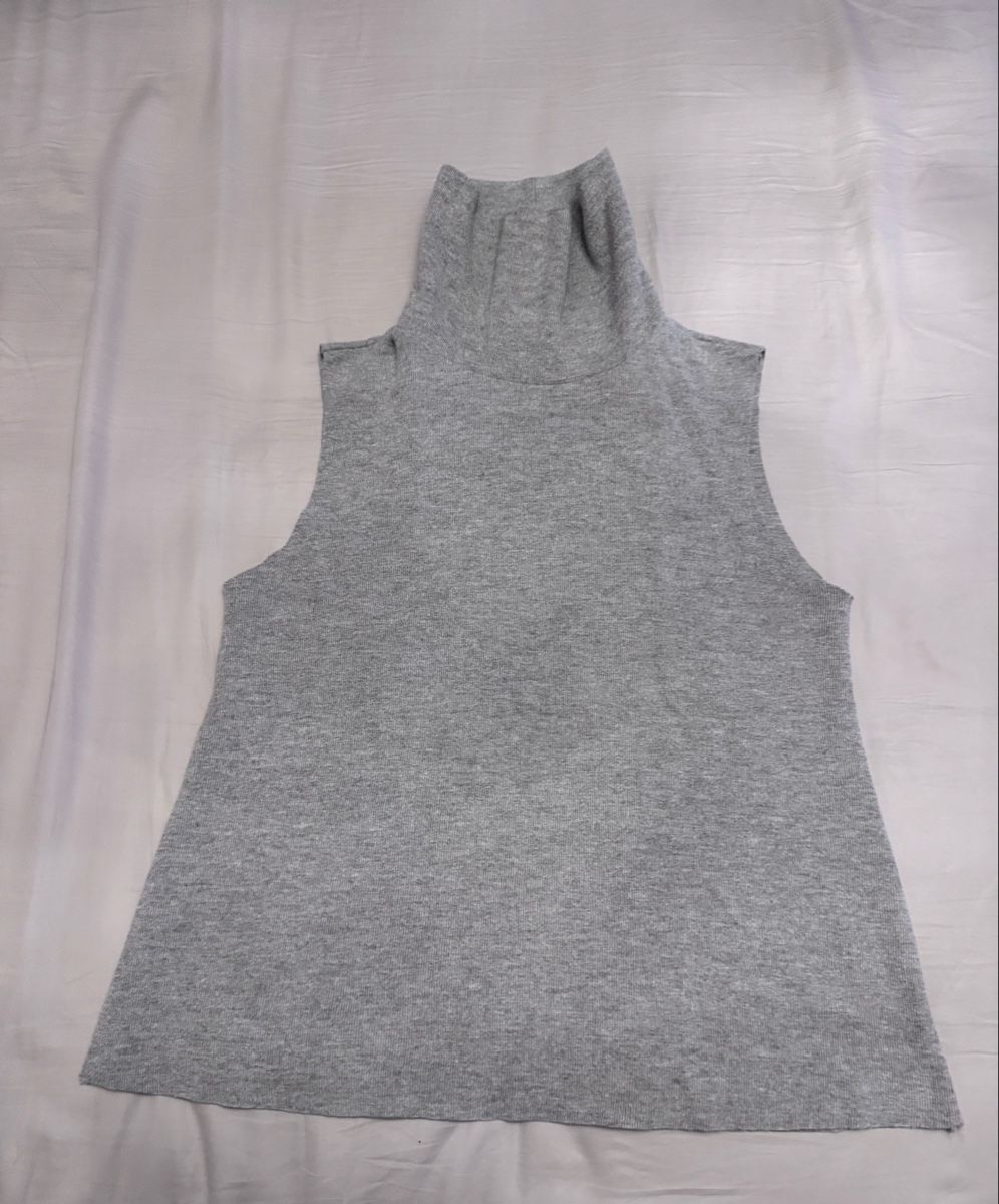 Zara Tops: Turtleneck Top – D'occasion à Zürich par sop_9fqf 1