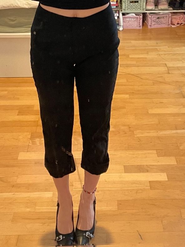 Pantaloni: Schwarze Caprihose, Grösse S – Usato da Zürich venduto da luna_anja 3