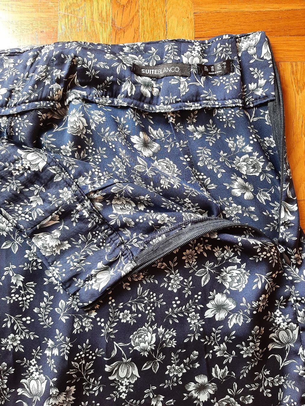 Röcke: SUITE BLANCO mini jupe plissée taille M – Neu (gemäss Beschreibung) aus Lausanne von del_tpq5 4