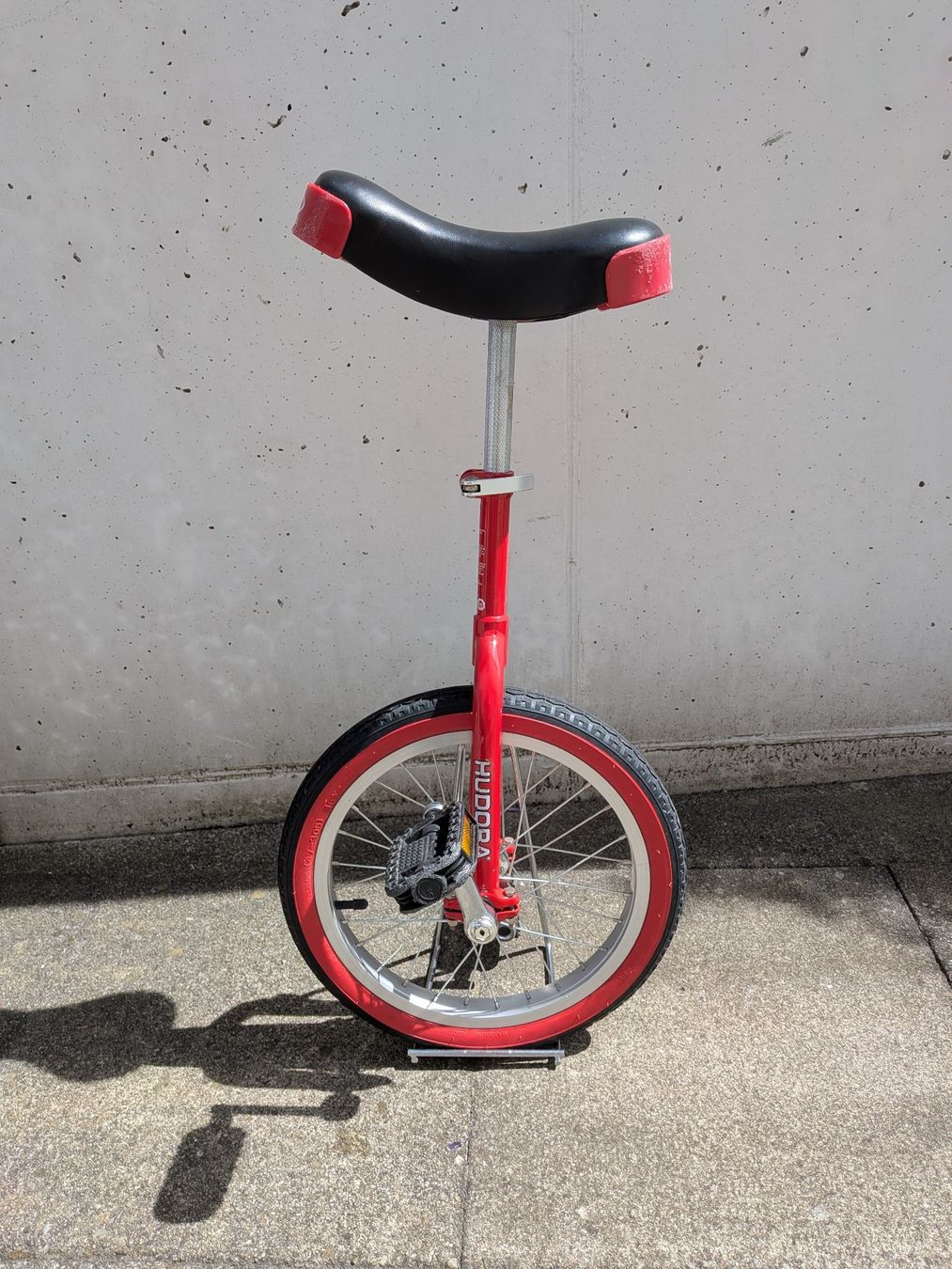 Hudora Véhicules pour enfants: Hudora Einrad für Kinder – D'occasion à Schenkon par bela_987