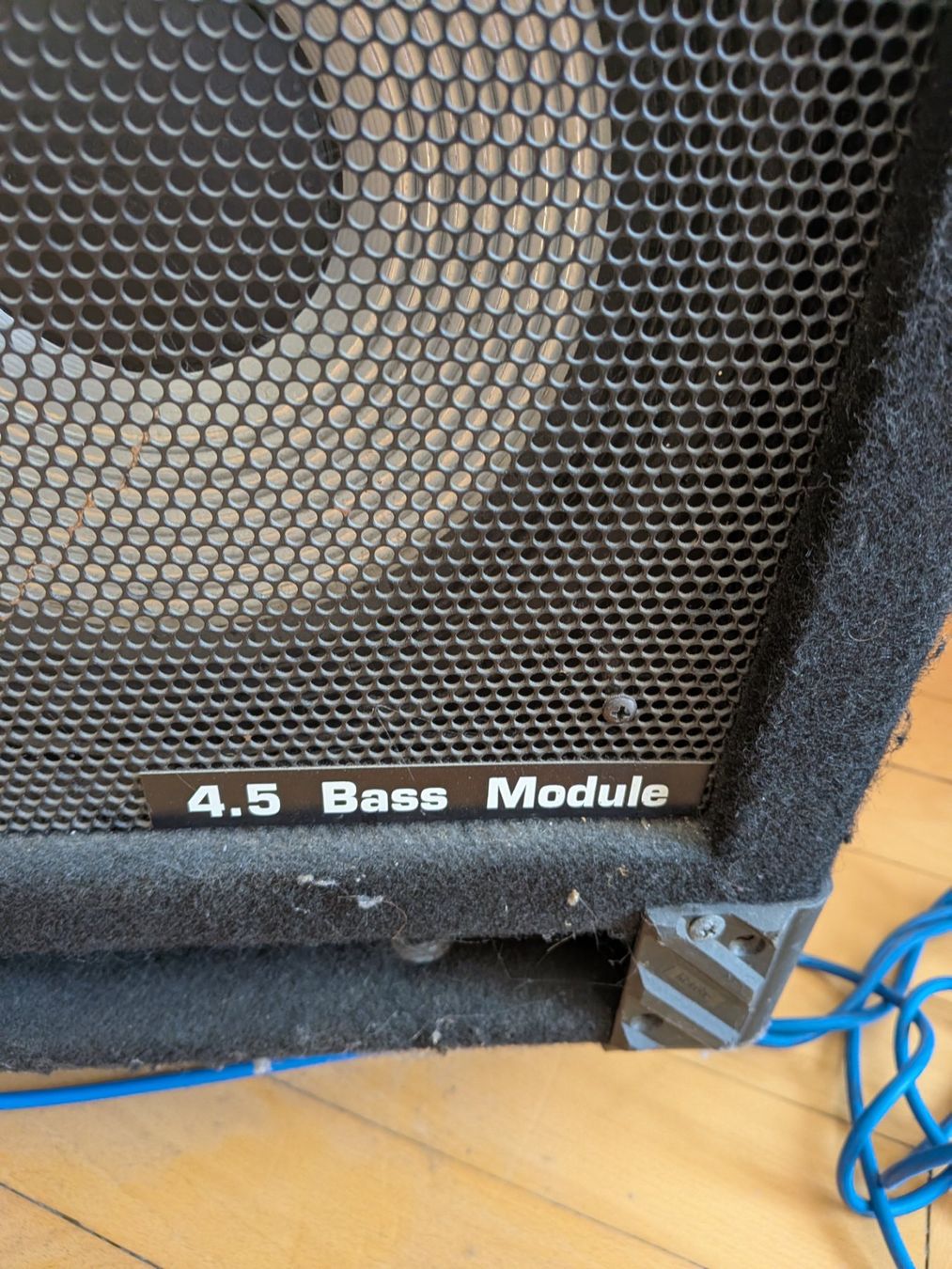 Ashdown Engineering Amplificatori: Bassamp (Hartke Box & Ashdown Top) – Usato da Zürich venduto da anbrae 4