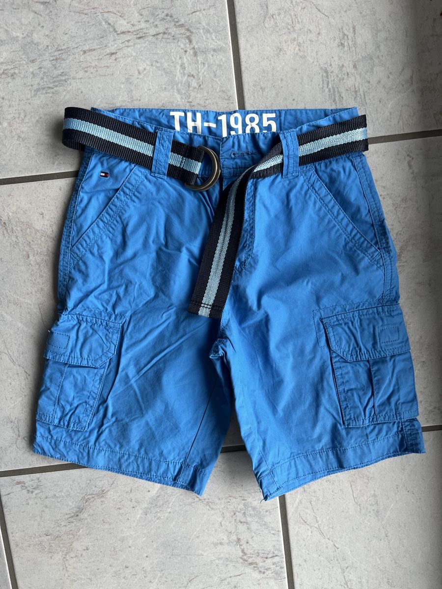 Tommy Hilfiger Pantaloni: Hilfiger Shorts 128/134 – Usato da Wil ZH venduto da Wonderwoman76