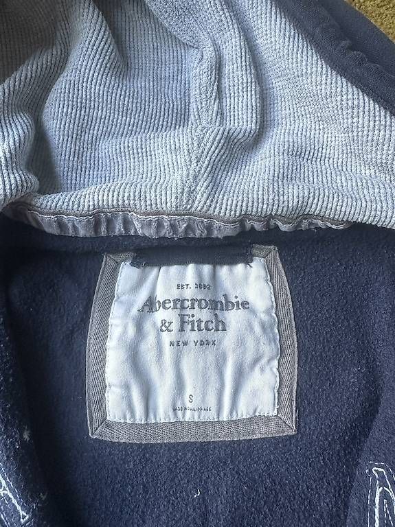 Abercrombie Jacken: Abercrombie Kapuzenjacke S – Gebraucht aus Buchrain von pat4s 2