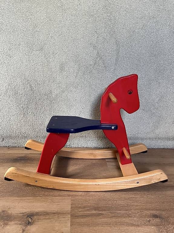 Jouets: Cheval à bascule – D'occasion à St-Cierges par Gw.