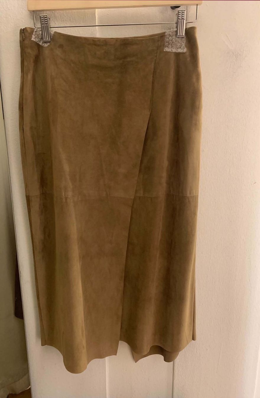 Brunello Cucinelli Gonne: Brunello Cucinelli suede Leder Rock S.  Post 11.- – Nuovo (secondo la descrizione) da Bern venduto da waves0