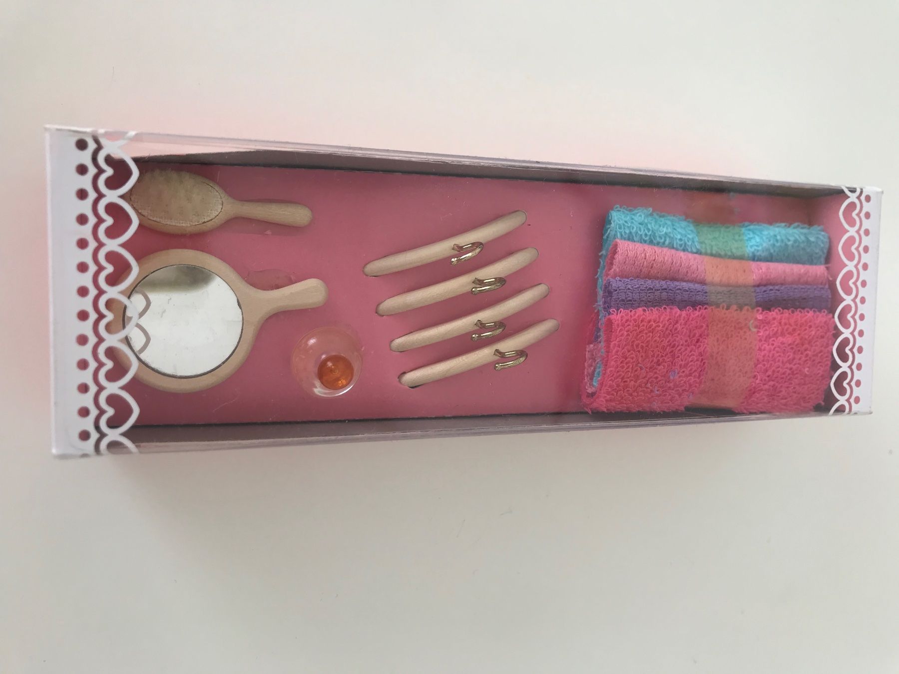 Puppenhäuser & -möbel: Bodo Hennig Badezimmerset 7570 – Neu und originalverpackt aus Seltisberg von fam_g7bq
