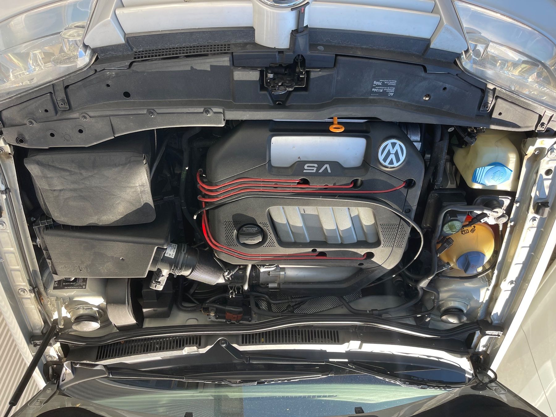 VW Automobili: VW Bora 2.3 Automat – Usato da Spiez venduto da bertula 9