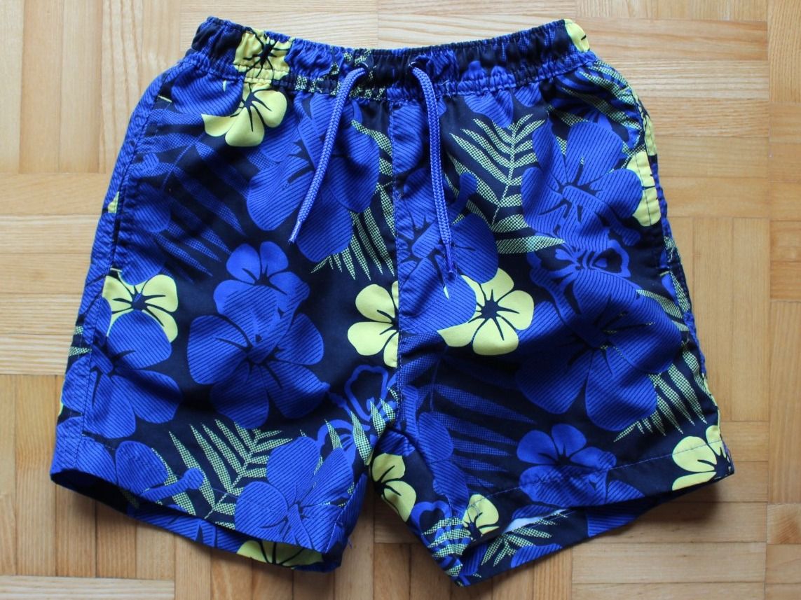 Hosen: Badehose/Short kurze Hose in 110 als Briefpost – Gebraucht aus Walliswil-Nbipp von Speer516