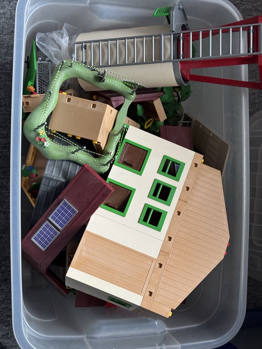 Playmobil Giocattoli: Grosses Playmobil Konvolut – Usato da Windlach venduto da Astrales 4