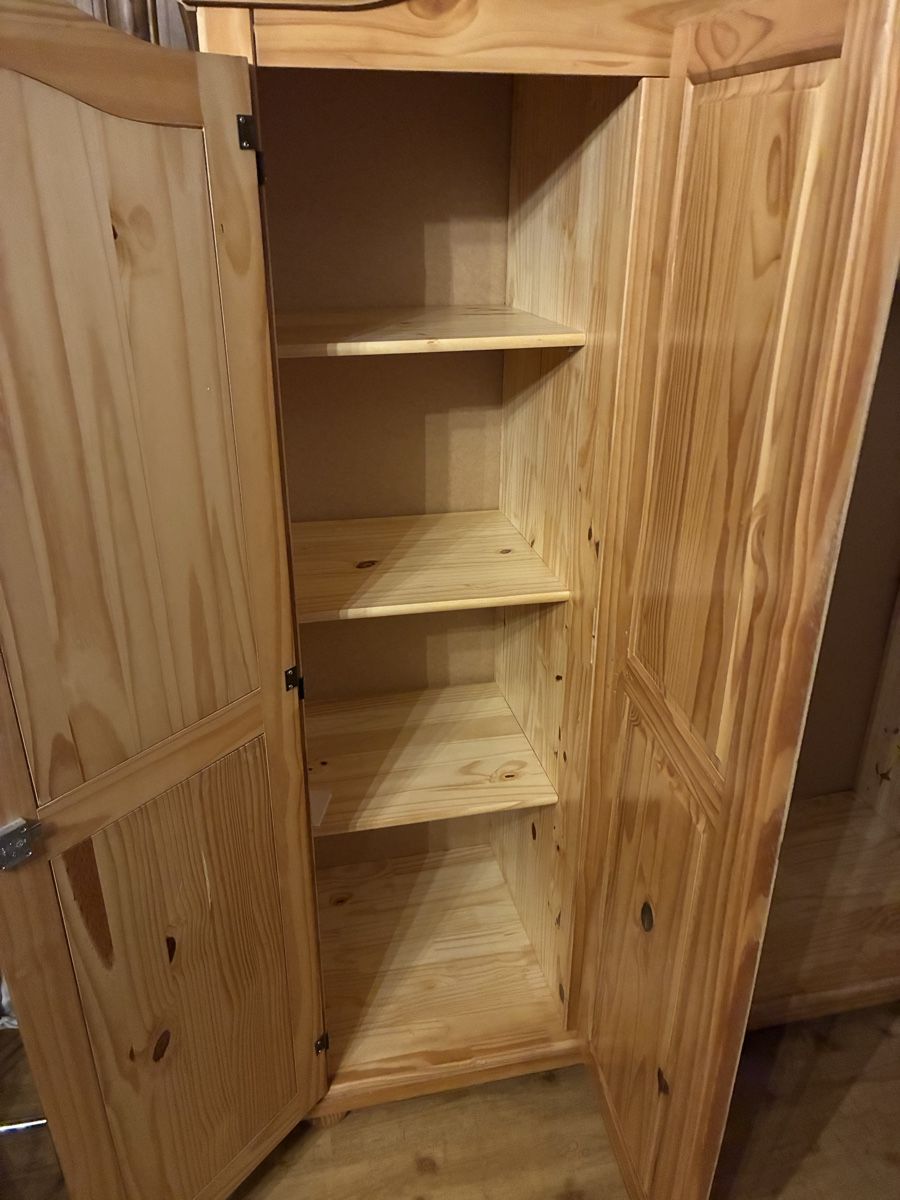 Guardaroba: Kleiderschrank – Usato da Küblis venduto da haa_hq98 2