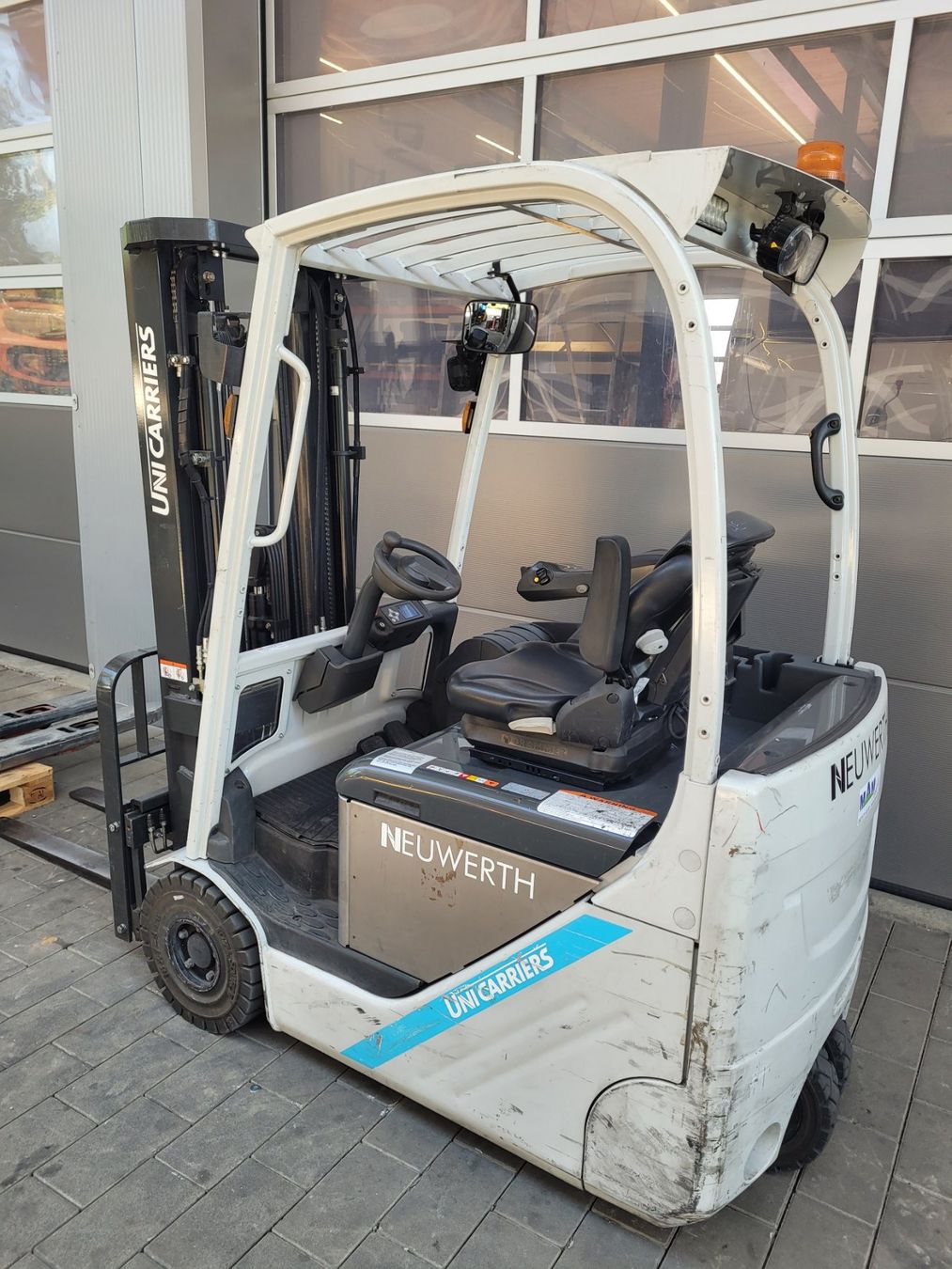 Carrelli elevatori e a forche: Elektro Gabelstapler – Usato da Frick venduto da MAMTechnikAG