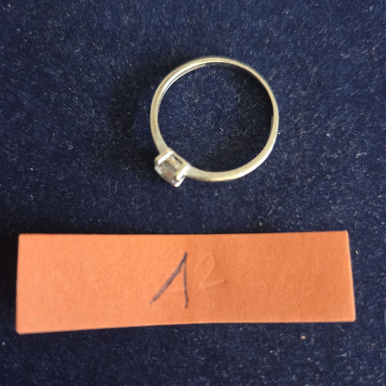 Bagues: Goldring mit Stein – D'occasion à Stans par Ducati16