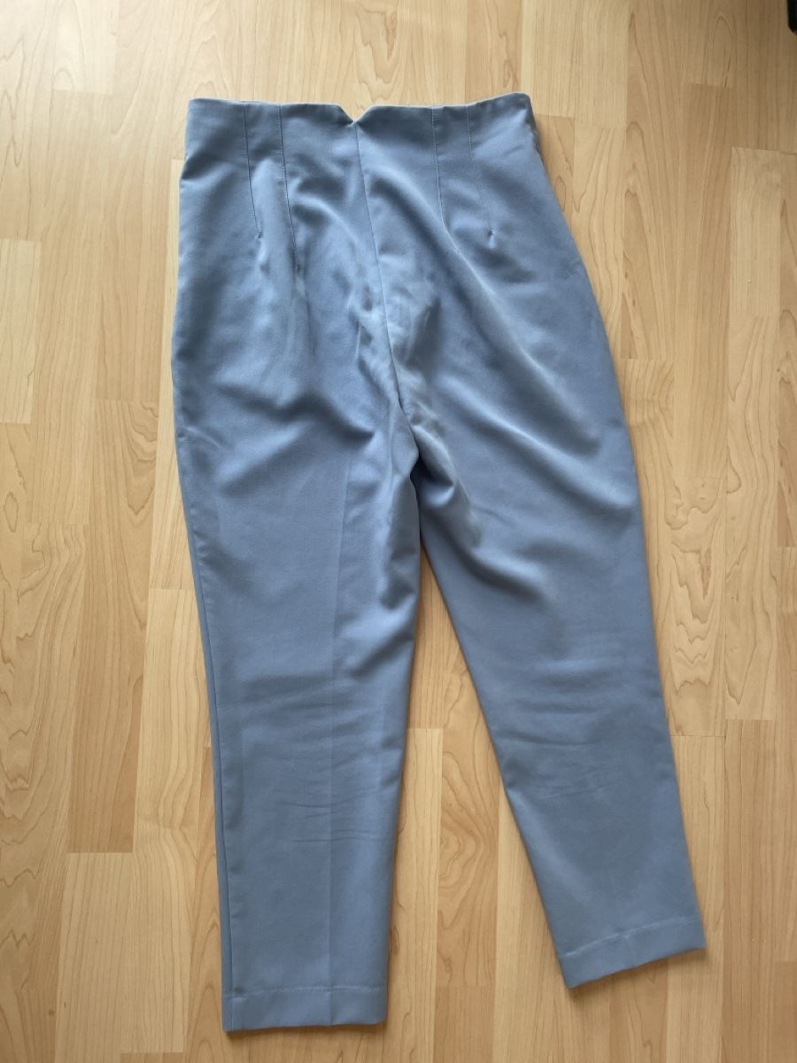 Zara Pantaloni: Zara Stoffhose, hellblau, Gr. M – Usato da Sissach venduto da nelimas 2