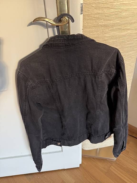 Vestes: Jeansjacke S-M – D'occasion à Basel par momo.st 1