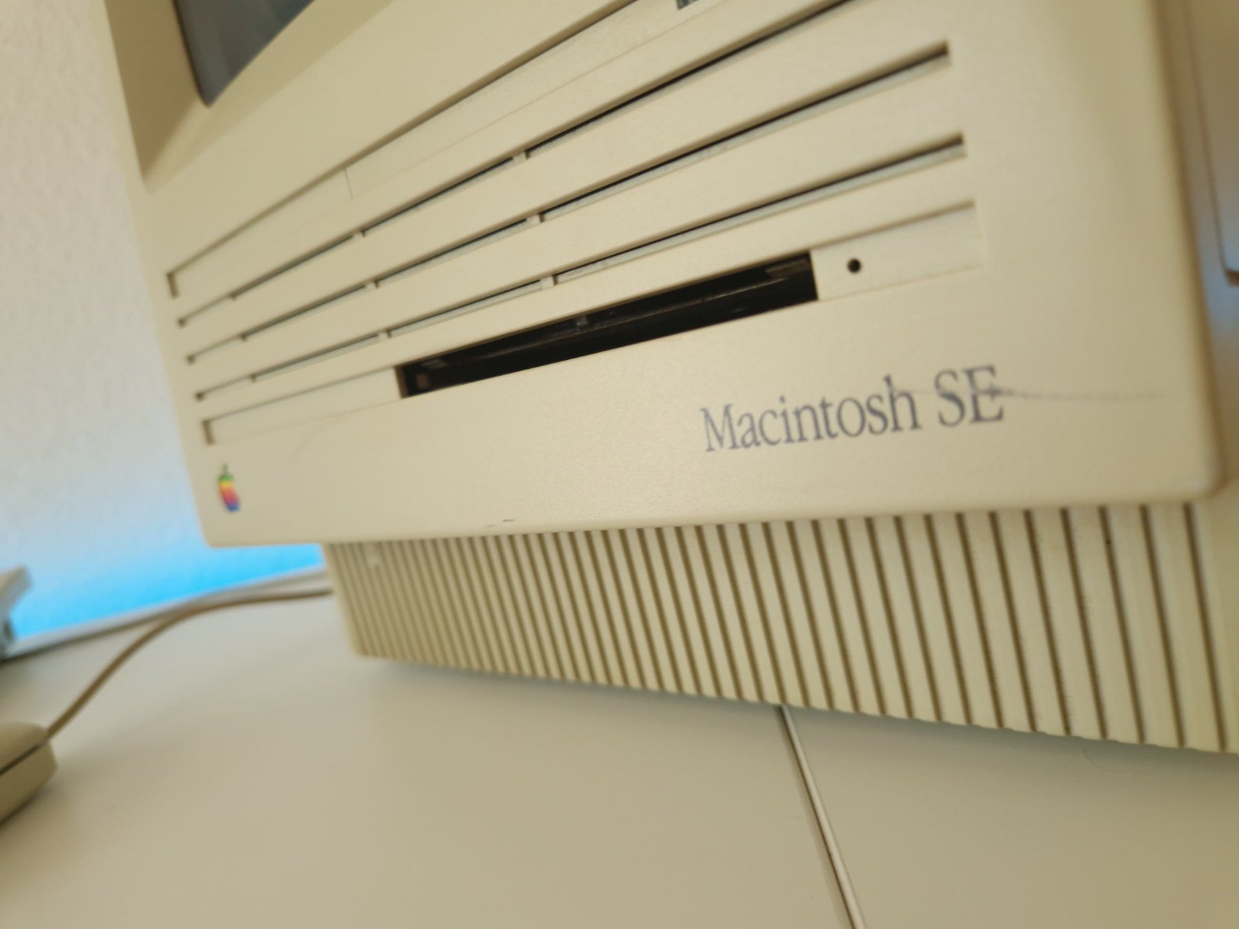 Apple PC: Apple Macintosh SE / 4MB RAM / 80MB HDD / läuft perfekt – Usato da Uster venduto da -FPS- 5