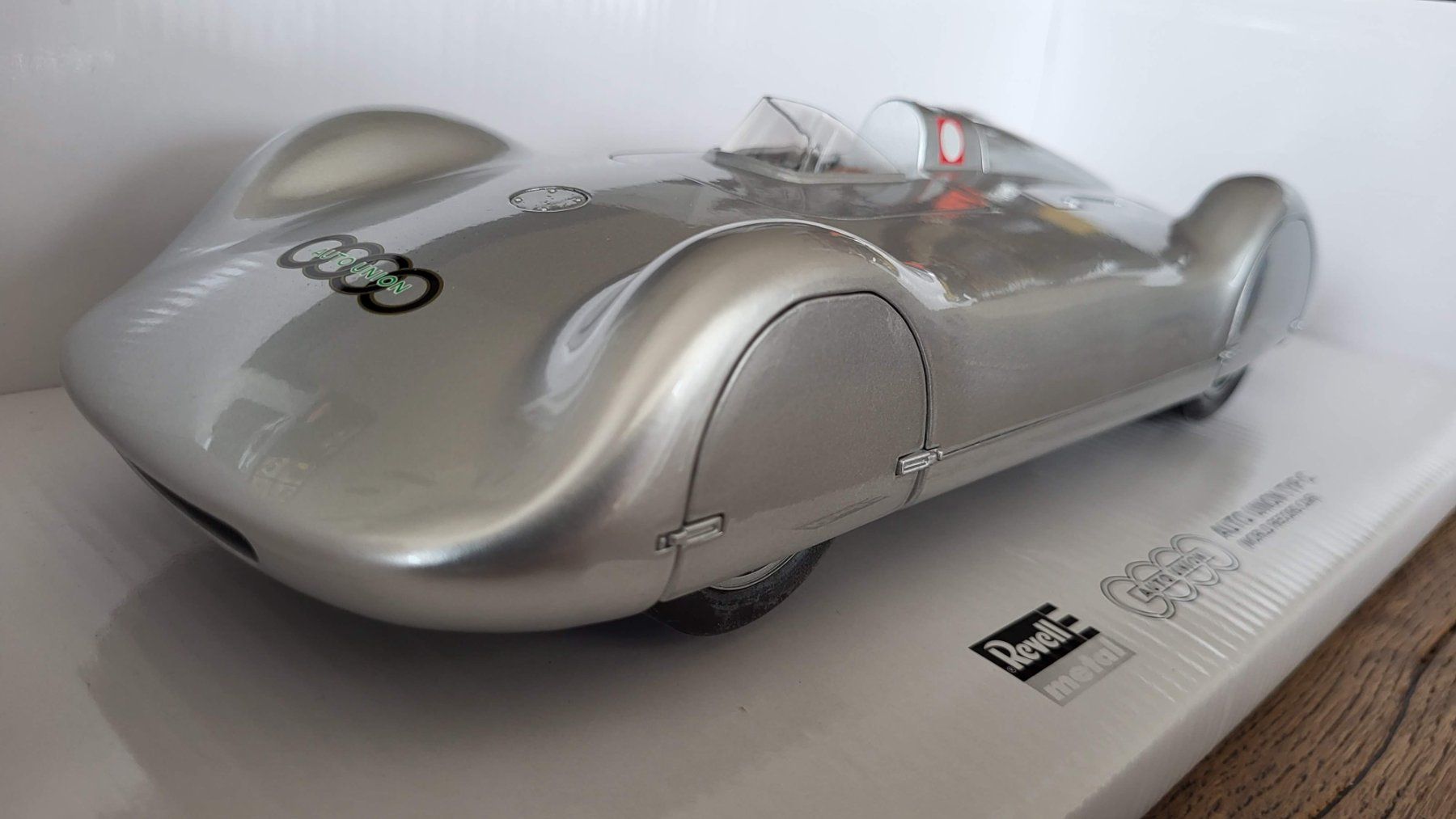 Revell Modellini d'auto: Auto Union Typ C 1:18 Revell – Usato da Rothrist venduto da Juana5 1