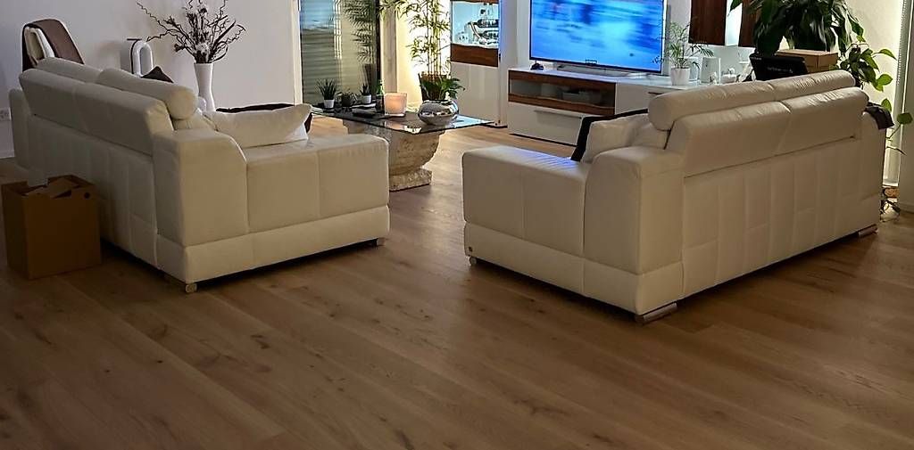 Sofas: Echtleder Sofa - 2er und 3er – Gebraucht aus Herdern von Osceola 3