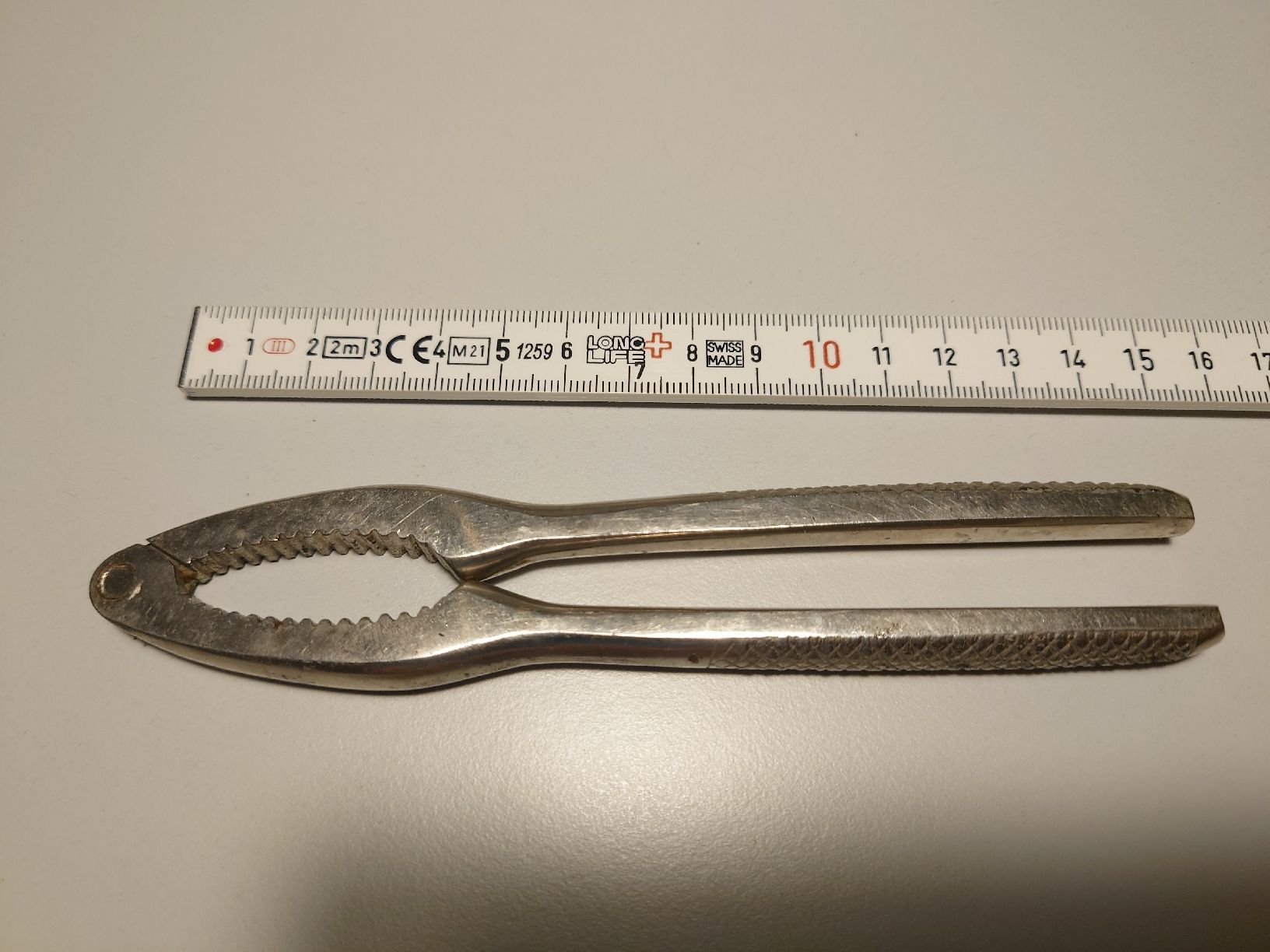 Elettrodomestici da cucina: Schöner, hochwertiger Nussknacker – Usato da Fraubrunnen venduto da PlueschPanda