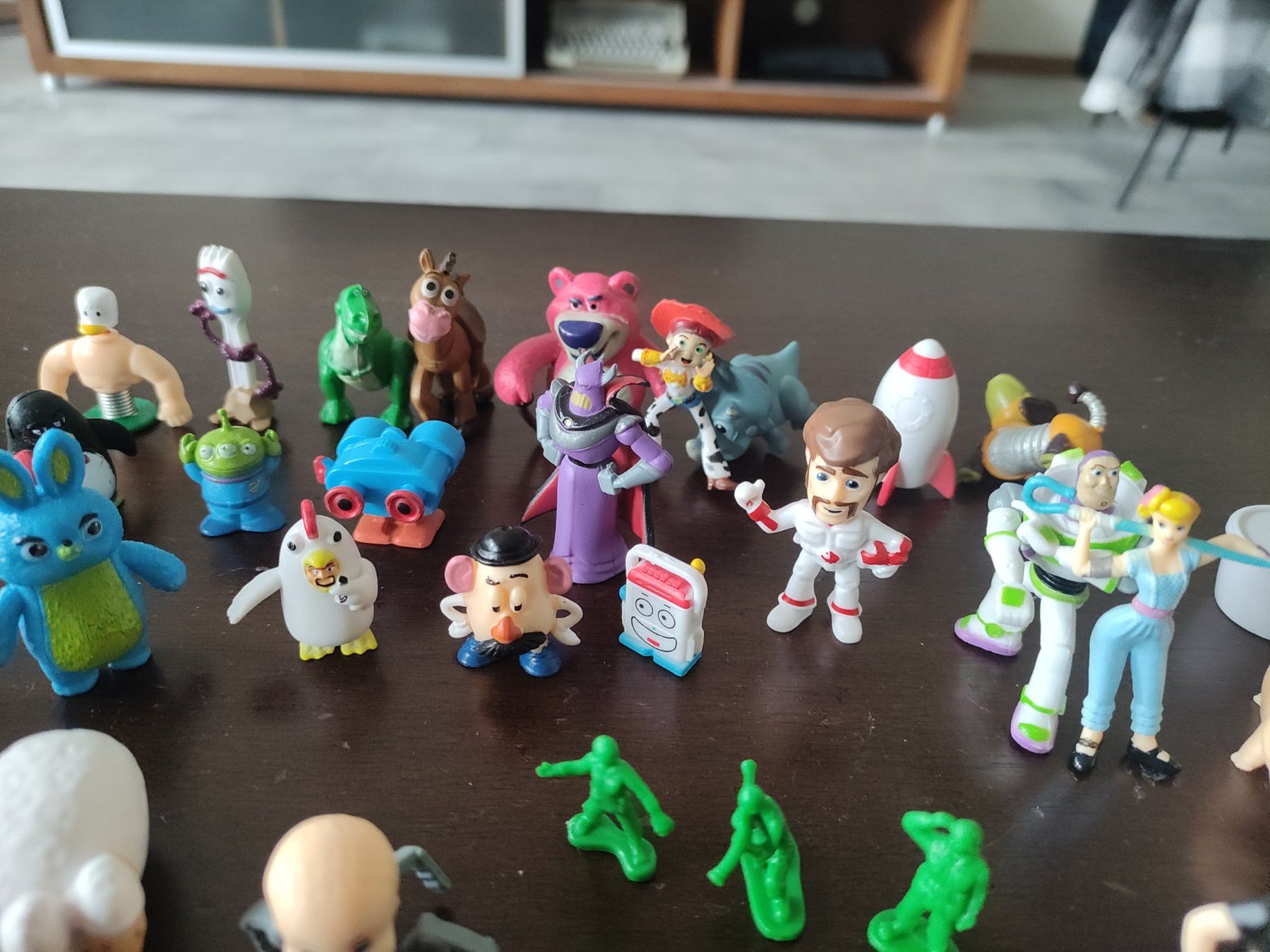 Statuette: 36 figurines de Toy Story – Nuovo (secondo la descrizione) da YVERDON-LES-BAINS venduto da Tony-no 3