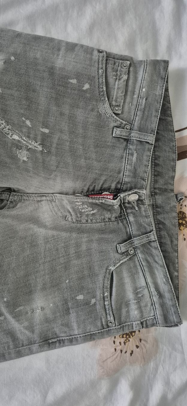 Dsquared2 Jeans: Dsquared slim jean gr.46 – Usato da Frauenfeld venduto da ROY33 1